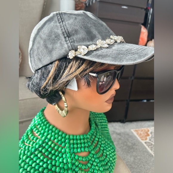 ✨NEW Gray Cap with Rhinestone Detail - Picture 5 of 9